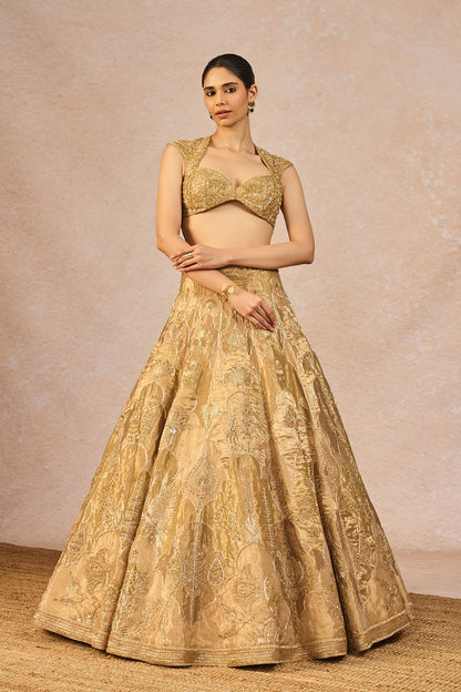 The 'Fasl E Gul' Lehenga