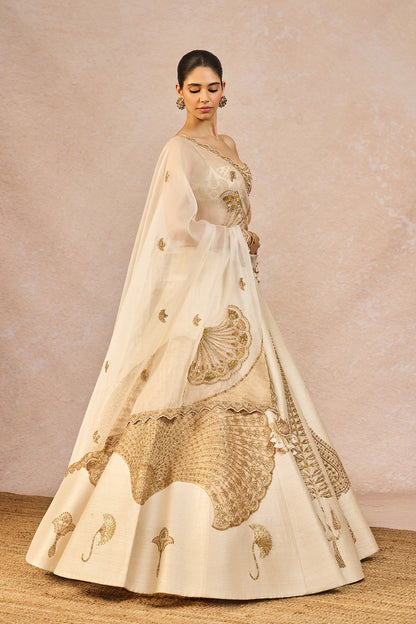 The 'Pehli Kiran' Lehenga