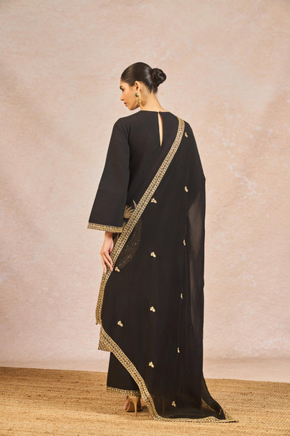 The Chand Kinara Kurta Set