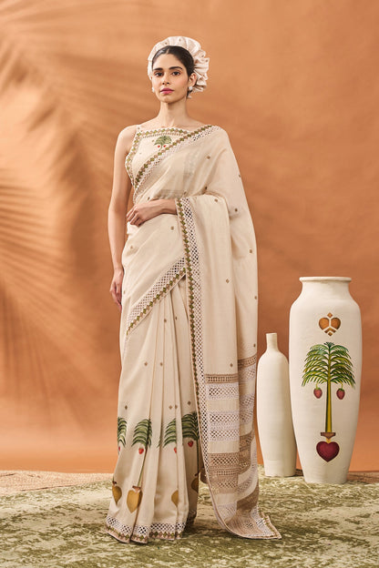 Ivory Tree Of Hearts Saree