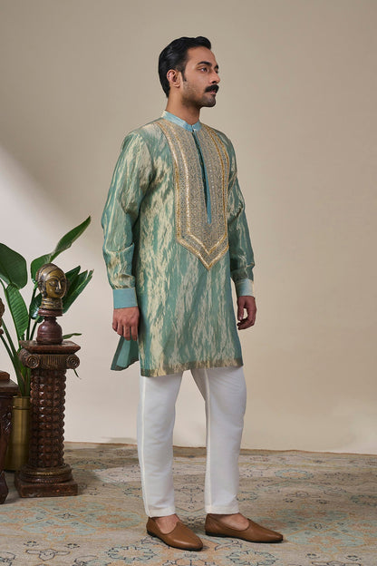 Neel Noor Kurta