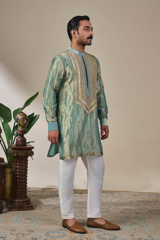 Neel Noor Kurta