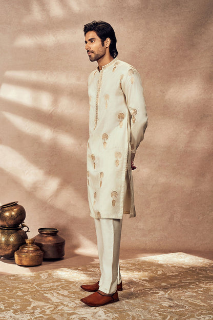 Ivory Traveller's Palm Jacquard Kurta Set
