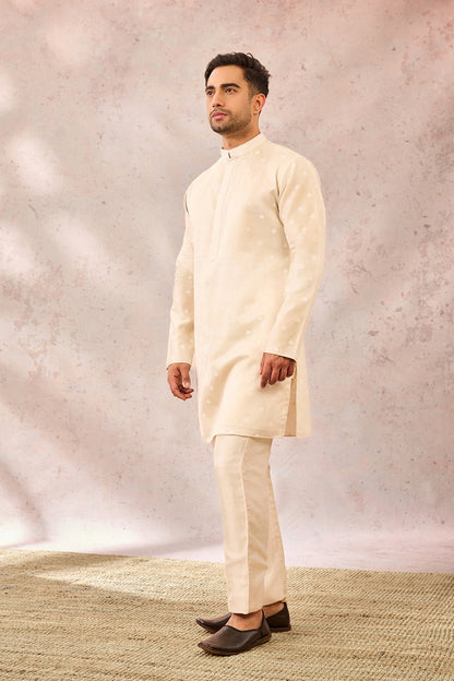 Ivory Spade Blossom Kurta Set