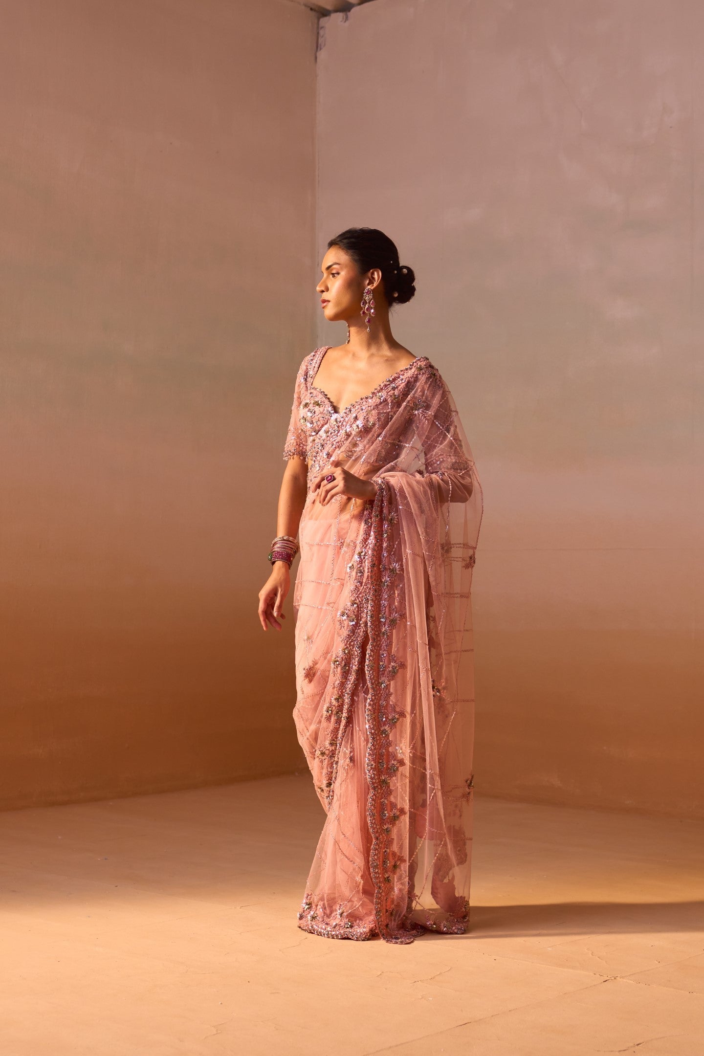 Amna Sharif In ROSE PINK SAREE