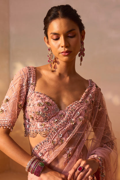 Amna Sharif In ROSE PINK SAREE