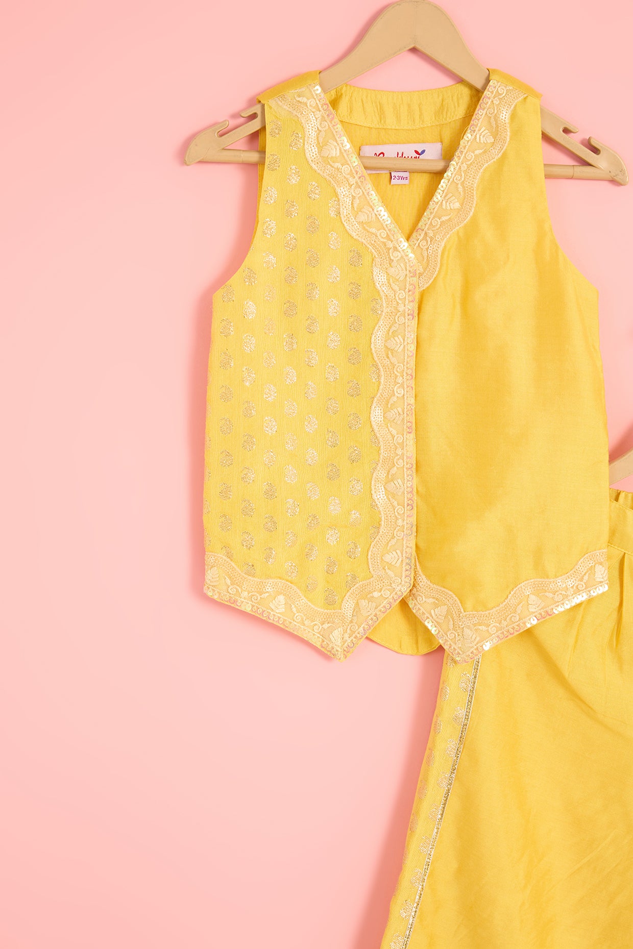 Yellow Zari Chanderi Zari Embroidered Waistcoat Set For Girls by Pankhuri by Priyanka - Kids at Pernia's Pop Up Shop