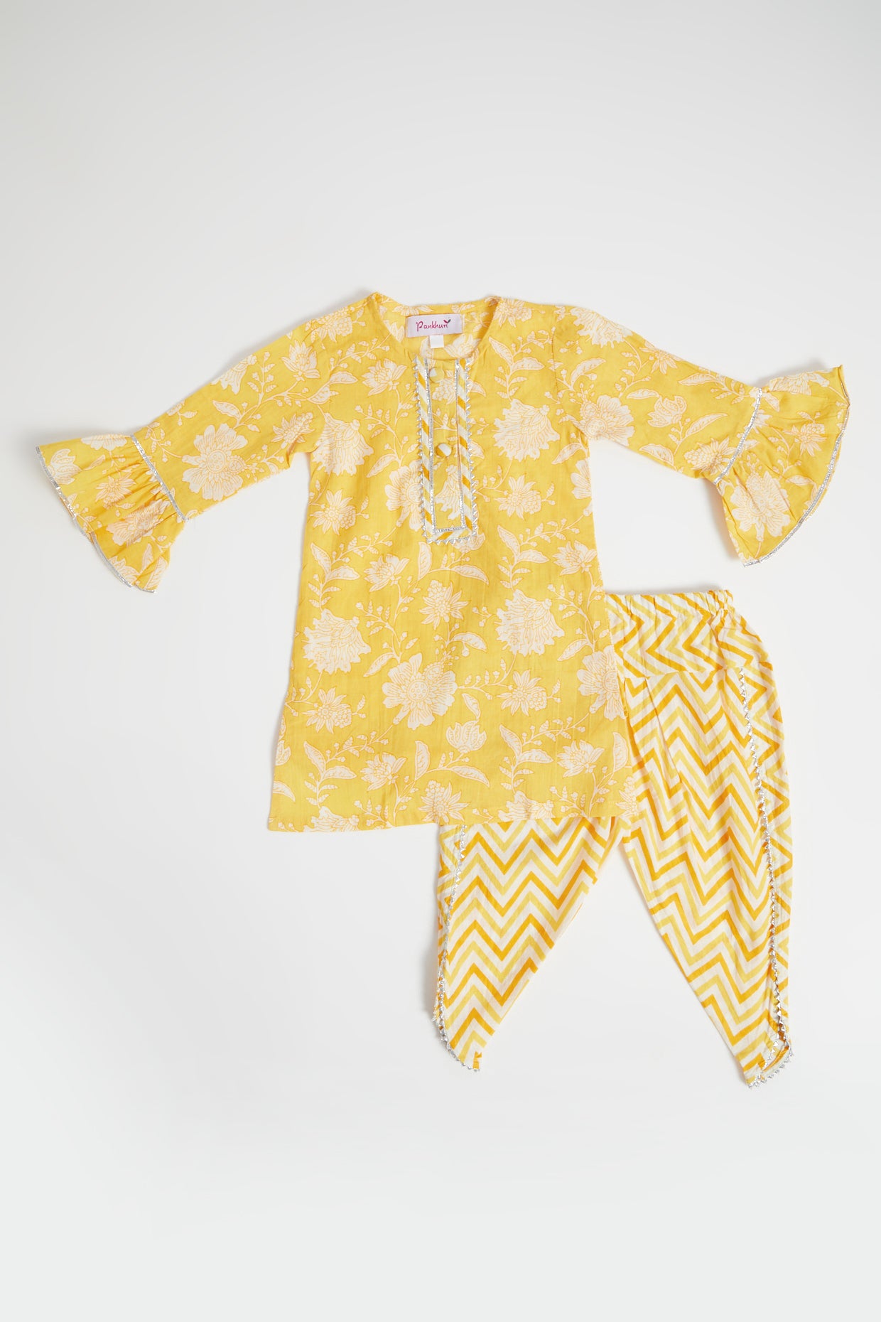 Yellow Printed Kurta Set For Girls by Pankhuri by Priyanka - Kids at Pernia's Pop Up Shop