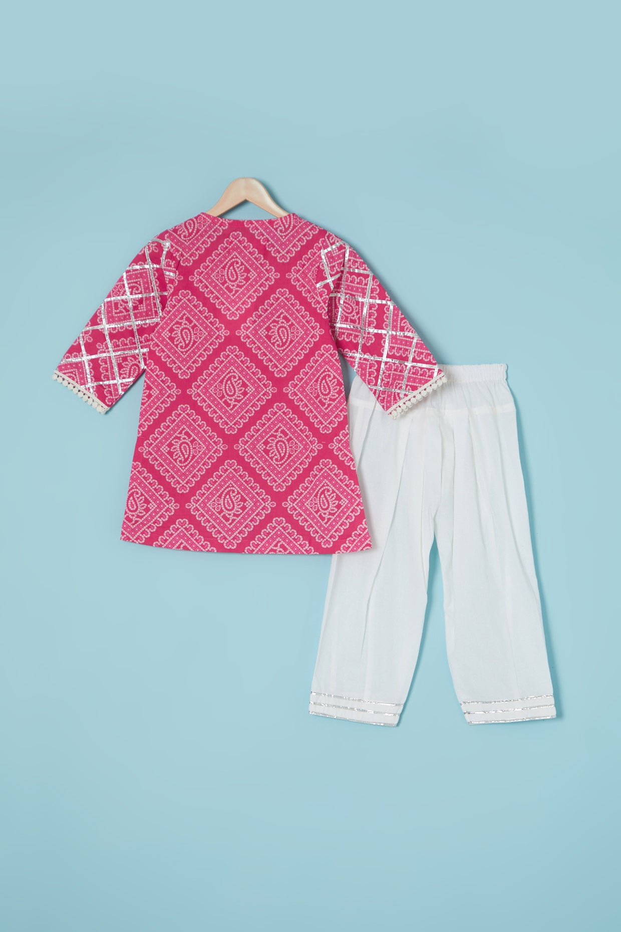 Red Cambric Cotton Printed Kurta Set For Girls by Pankhuri by Priyanka - Kids at Pernia's Pop Up Shop