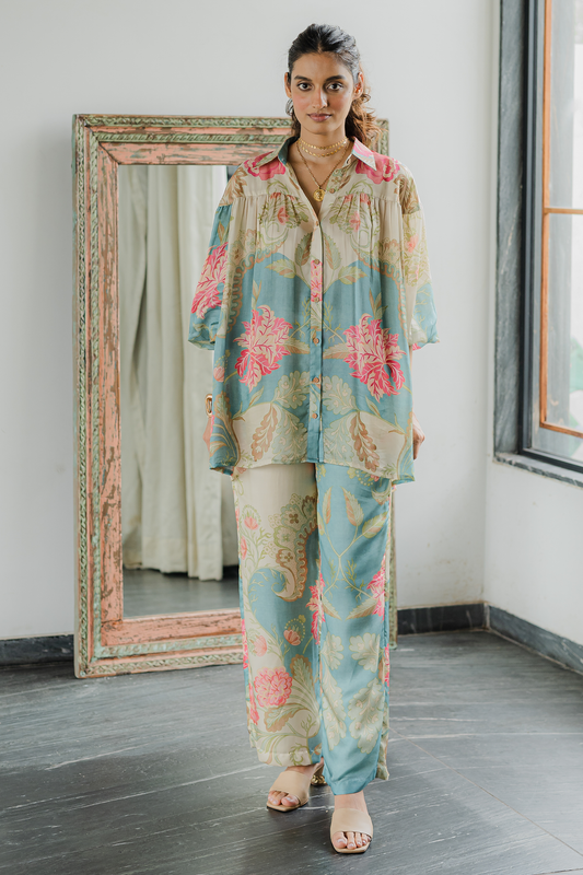 LAVENDER CO–ORD SET – IVORY