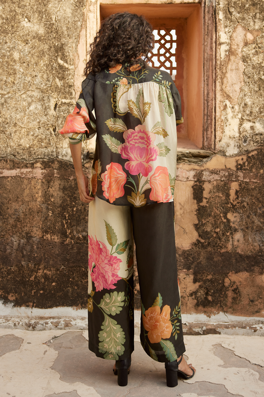 LAVENDER CO–ORD SET – BLACK