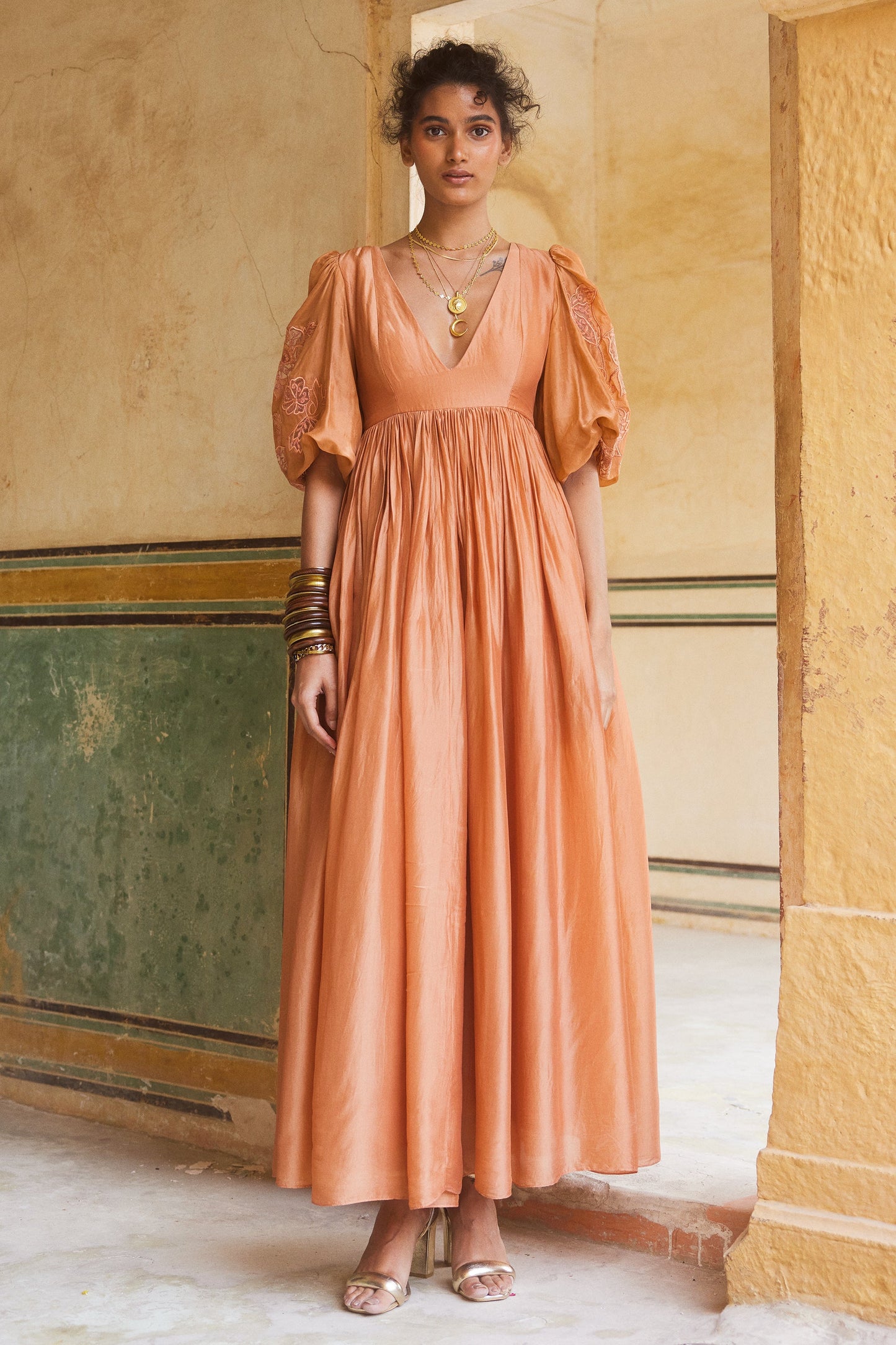 BETH DRESS – PEACH