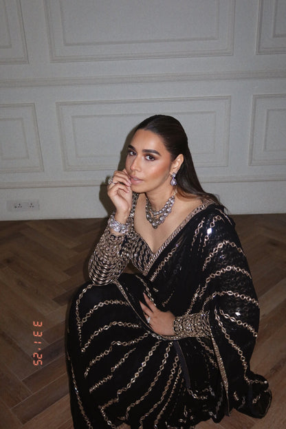 Summiyya In Black Pre Draped Saree Set