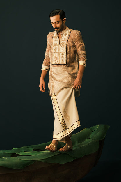 Ivory Kochi Conch Lungi Set