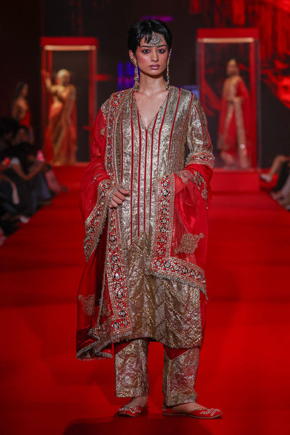 Suvarna Suit