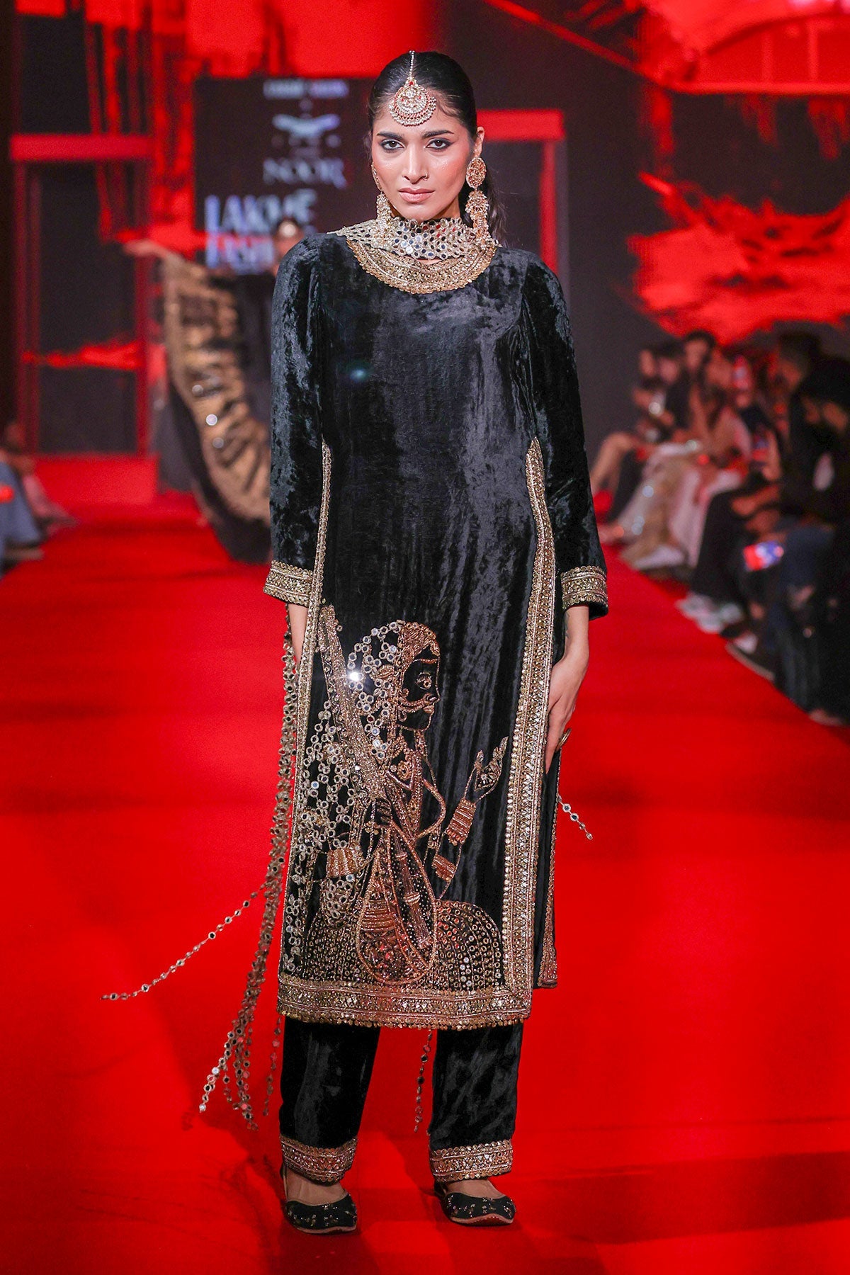 Maharani Suit