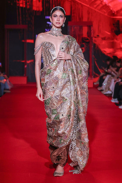 Rangrekha Saree Set