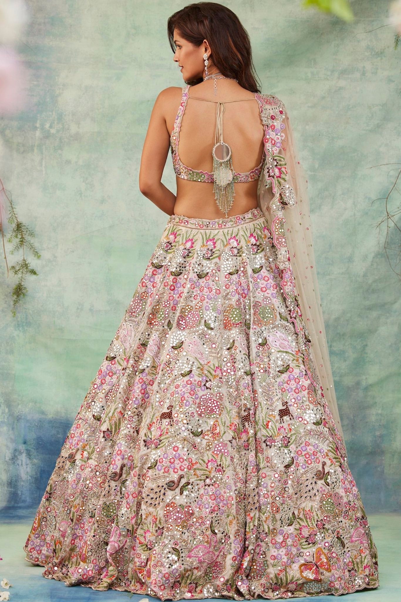 SURABHI CHOPRA MEHENDI LEHENGA