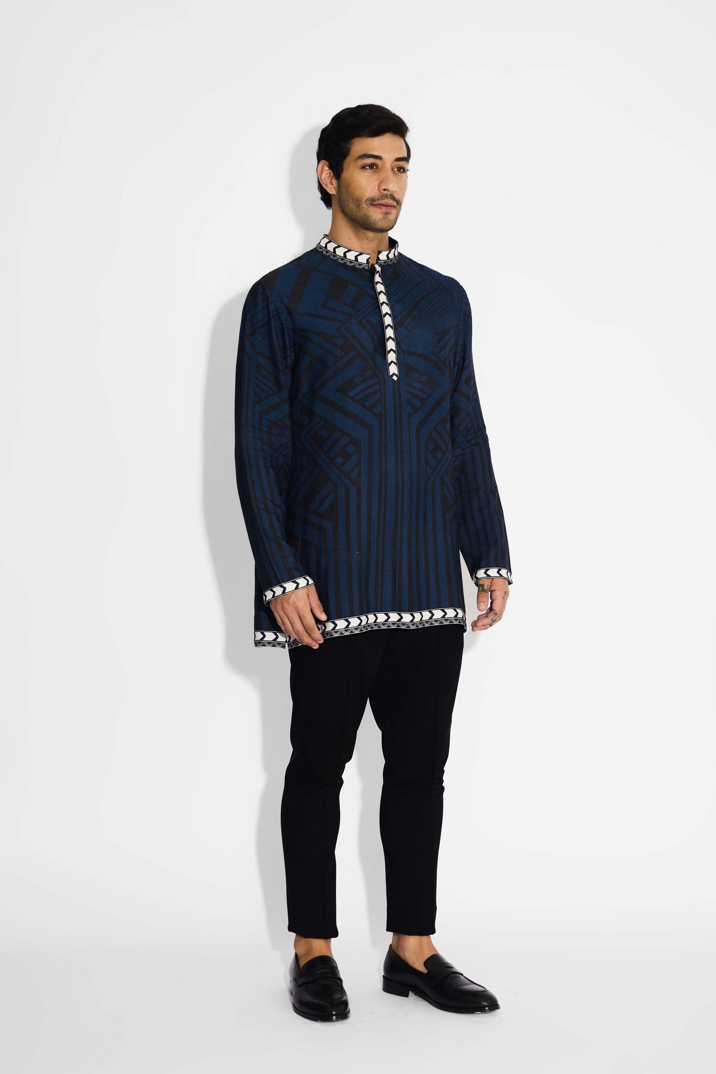 Noir stride short kurta