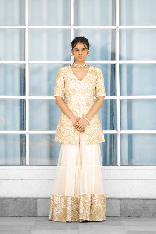 Sun Ray Women wear kurta gharara set