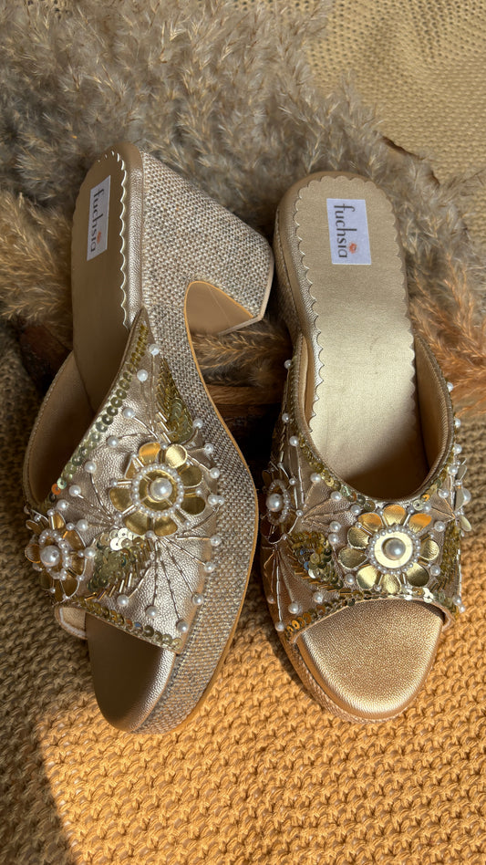 GOLDEN GLOW SLIDERS