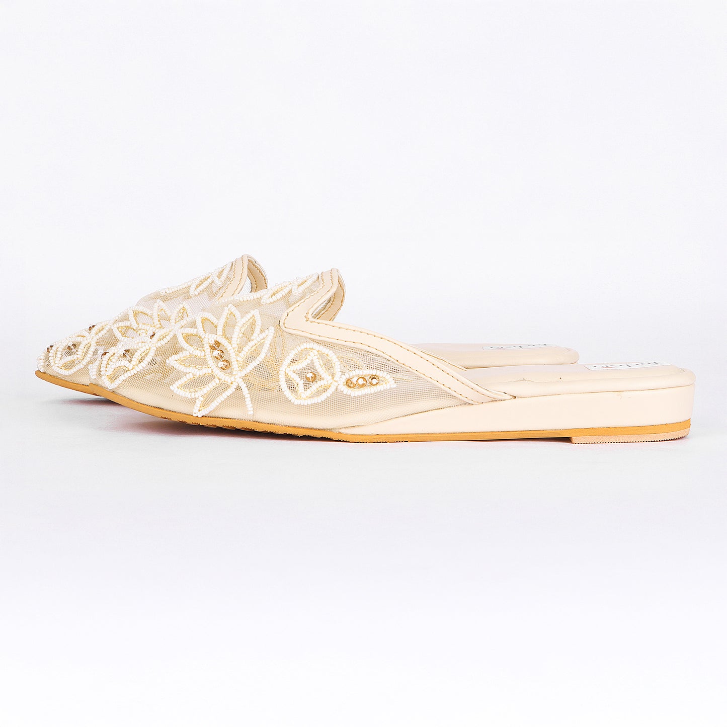WHITE LOTUS JUTTIS