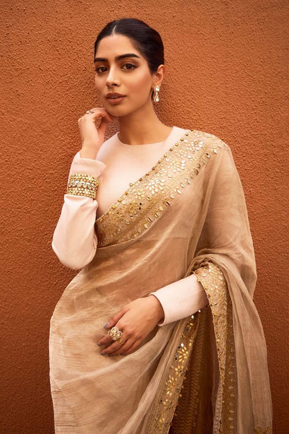 Khushi Kapoor in Gaja Kavya Saree and Raw silk blouse