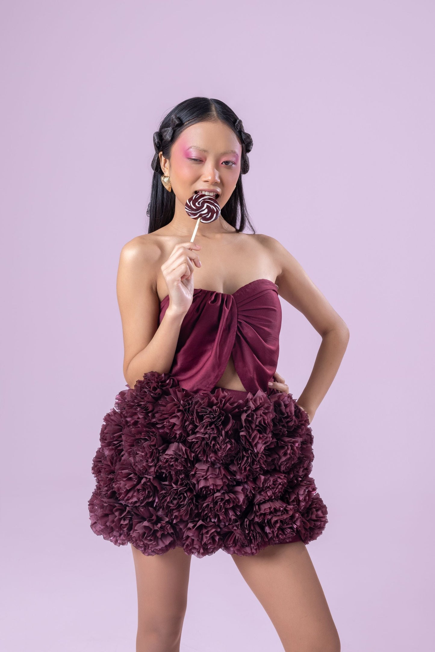 WINE CARNATION DRAPE SET