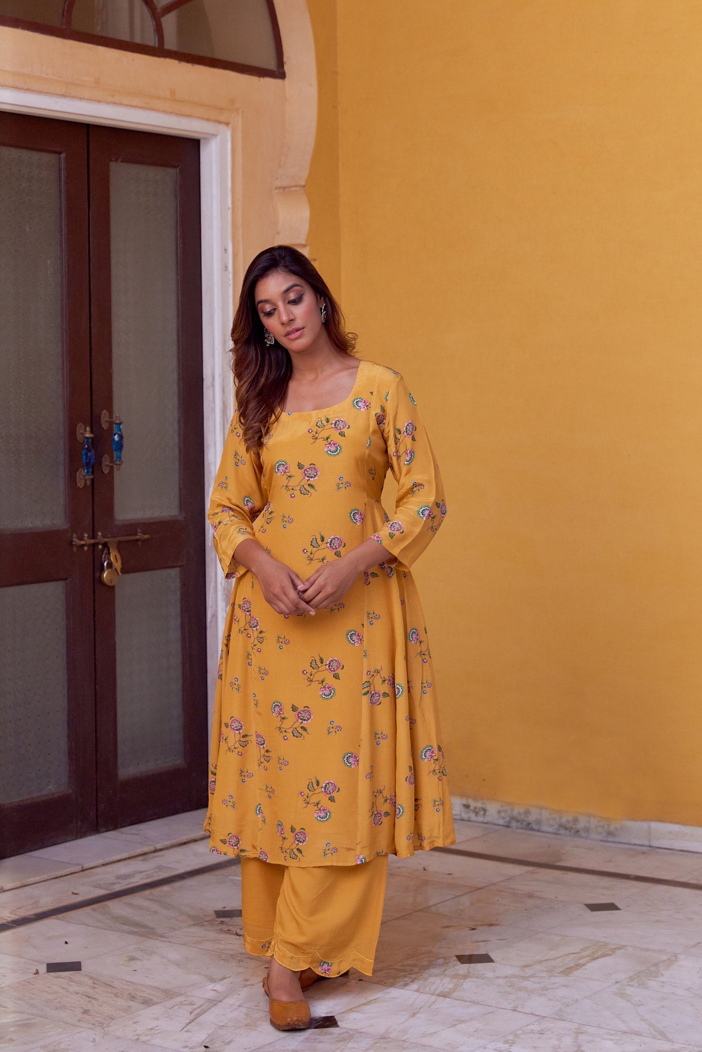 HALDI GULAAB