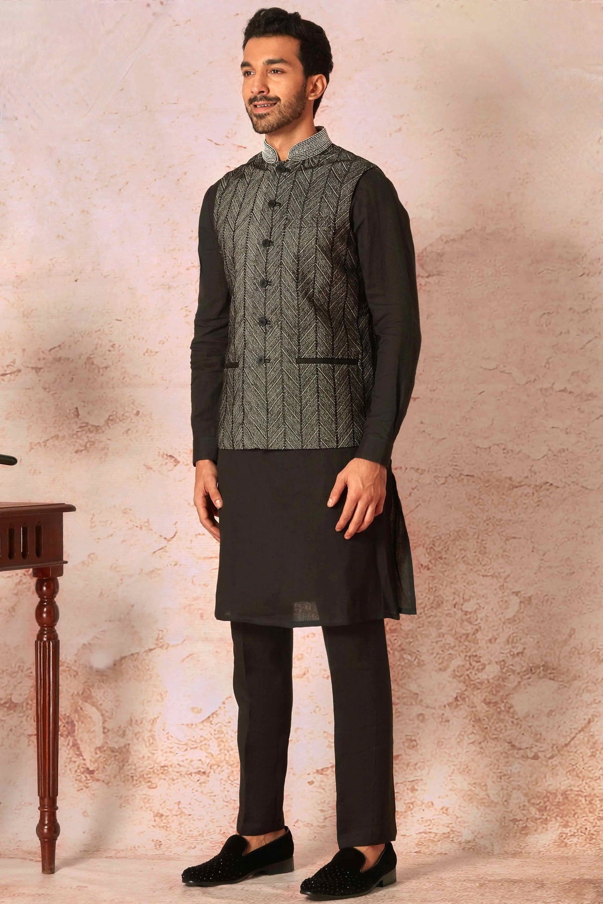 Silver Embroidered Linen Kurta Bundi Set