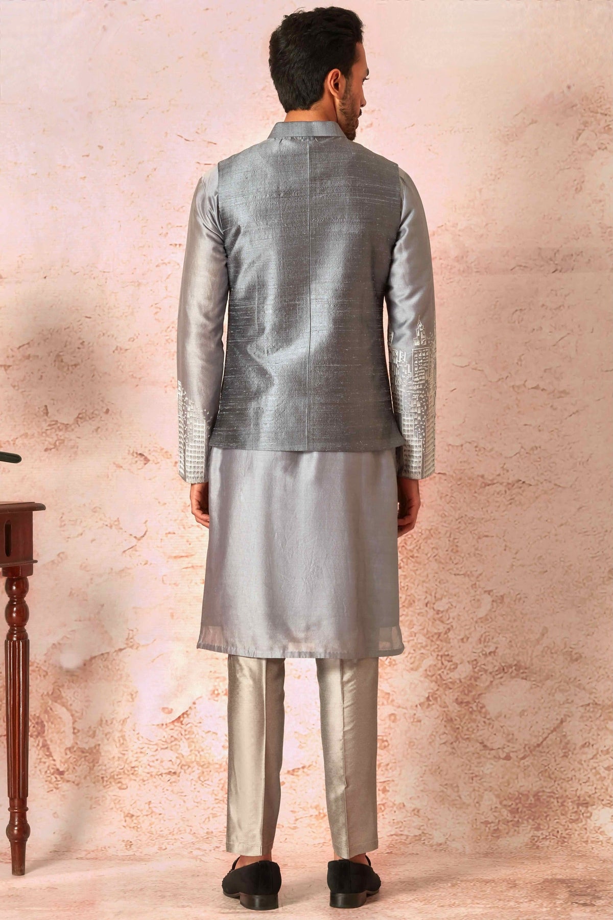 Grey City Design Embroidered Bundi Set