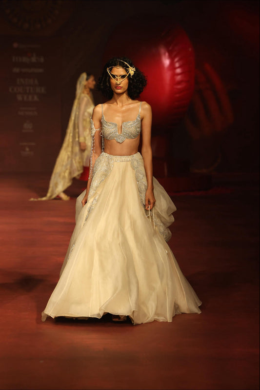 ‘Dhoop’ Lehenga