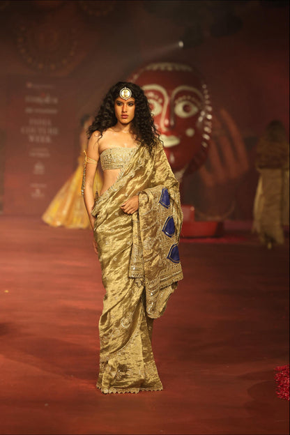 ‘Haseen Hawa’ Saree