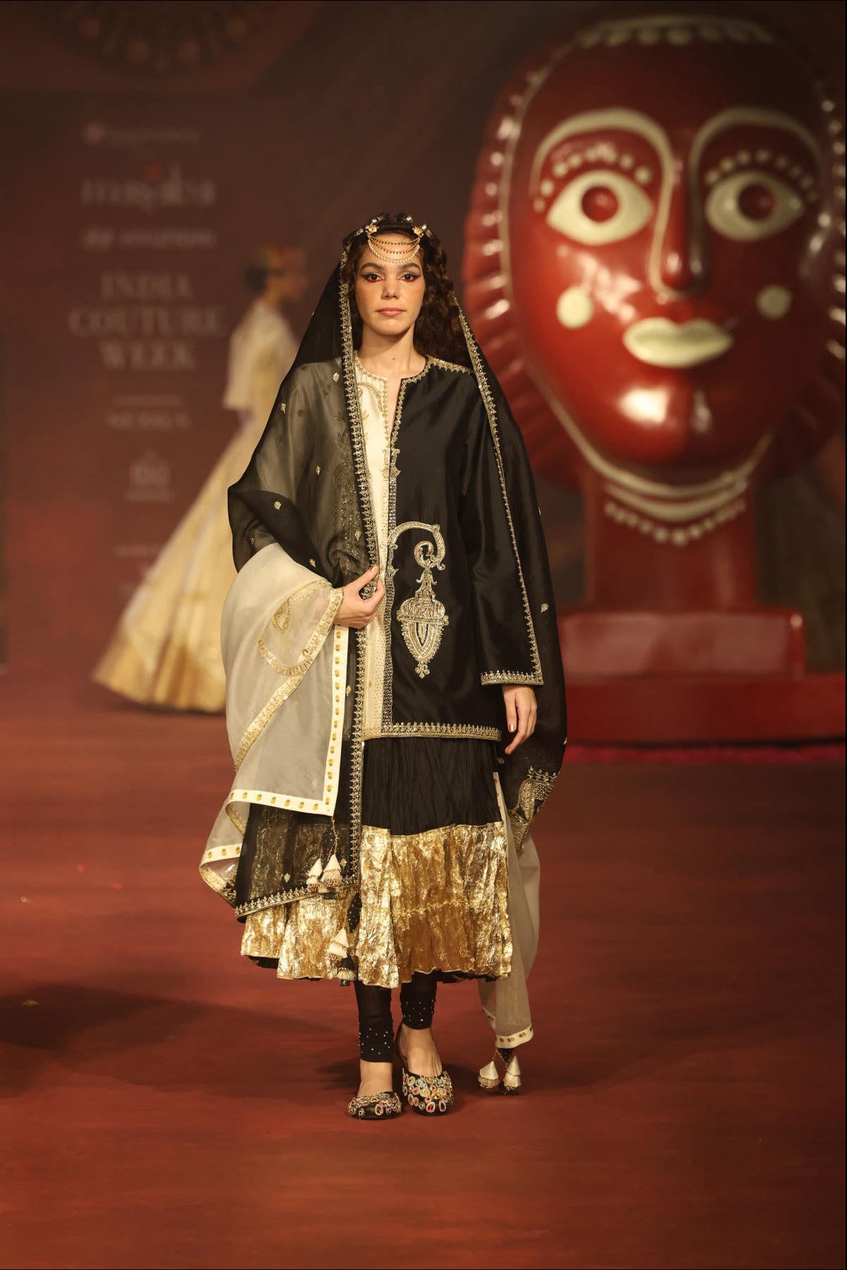 ‘Ek Tu’ Kurta Set