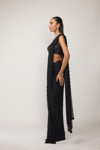 Black Single Drop V Neck Saree Set