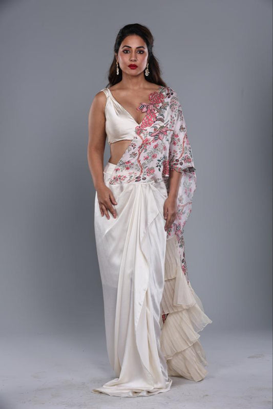 HINA KHAN IN IVORY SATIN SAREE