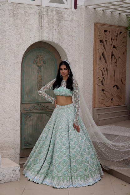 Avelyn Lehenga