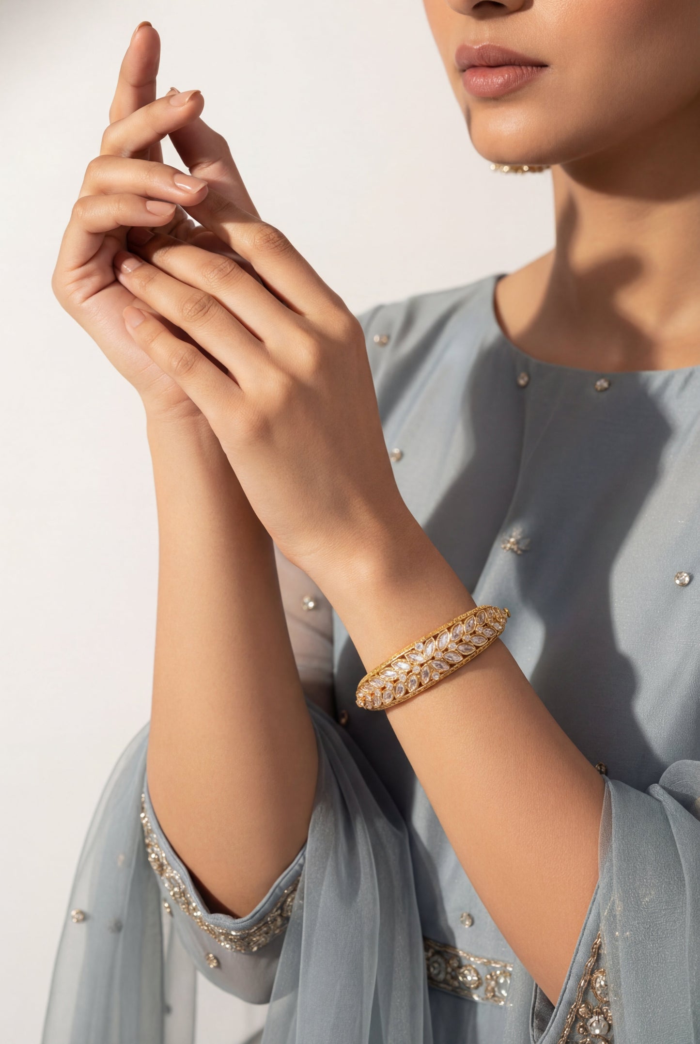 Sarvya Gold Finish Kundan Kadas
