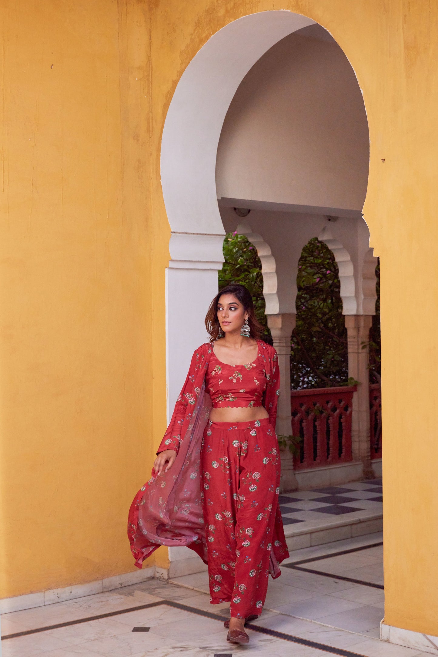 LAAL GULZAR
