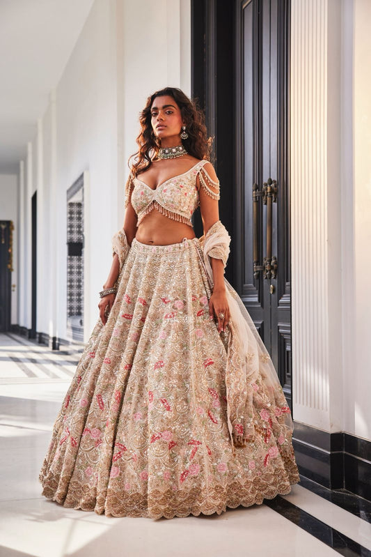 IVORY ORGANZA EMBROIDERED SET