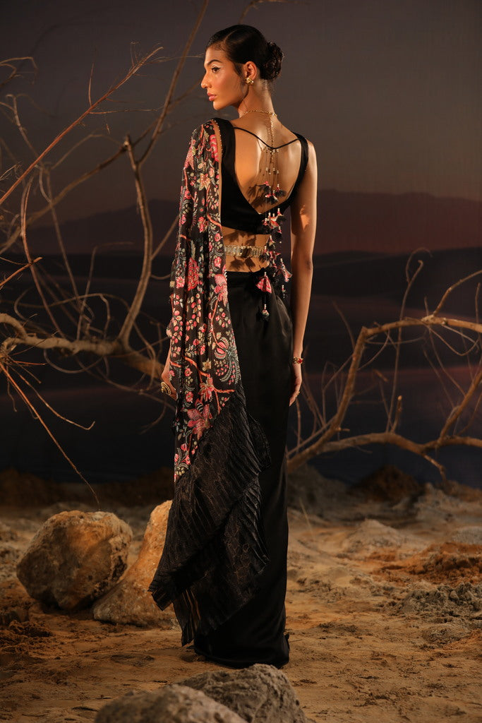 Women's Black Floral Printed Saree Set