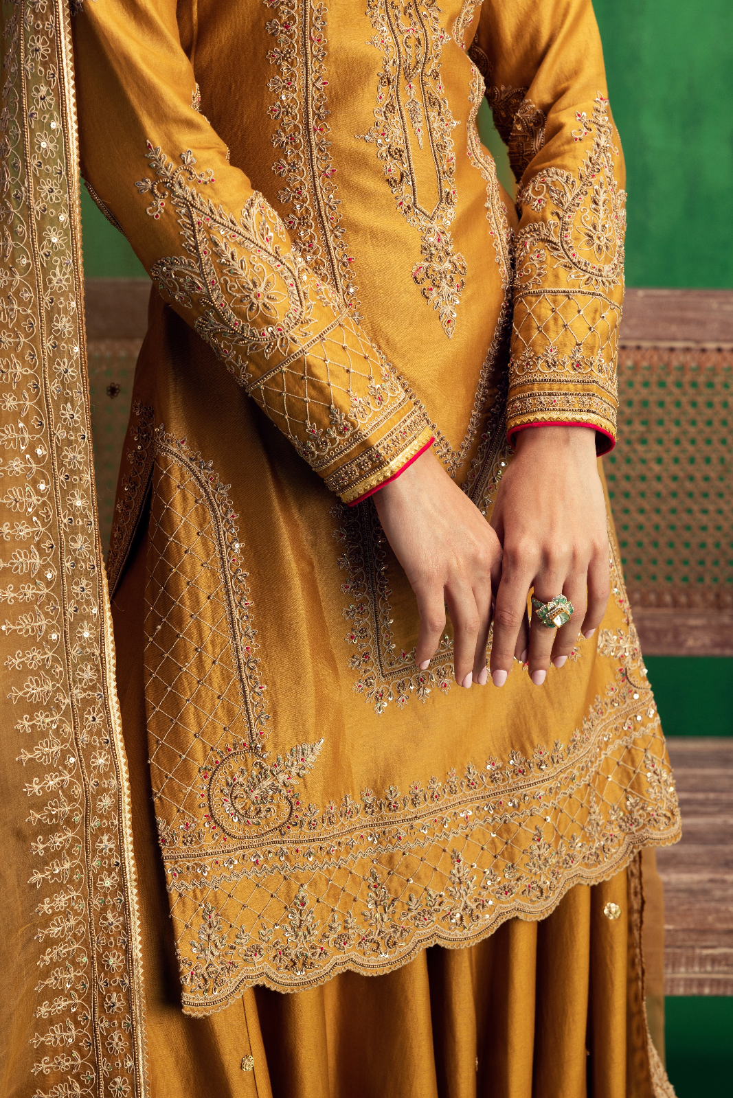 Isha Sharara Set