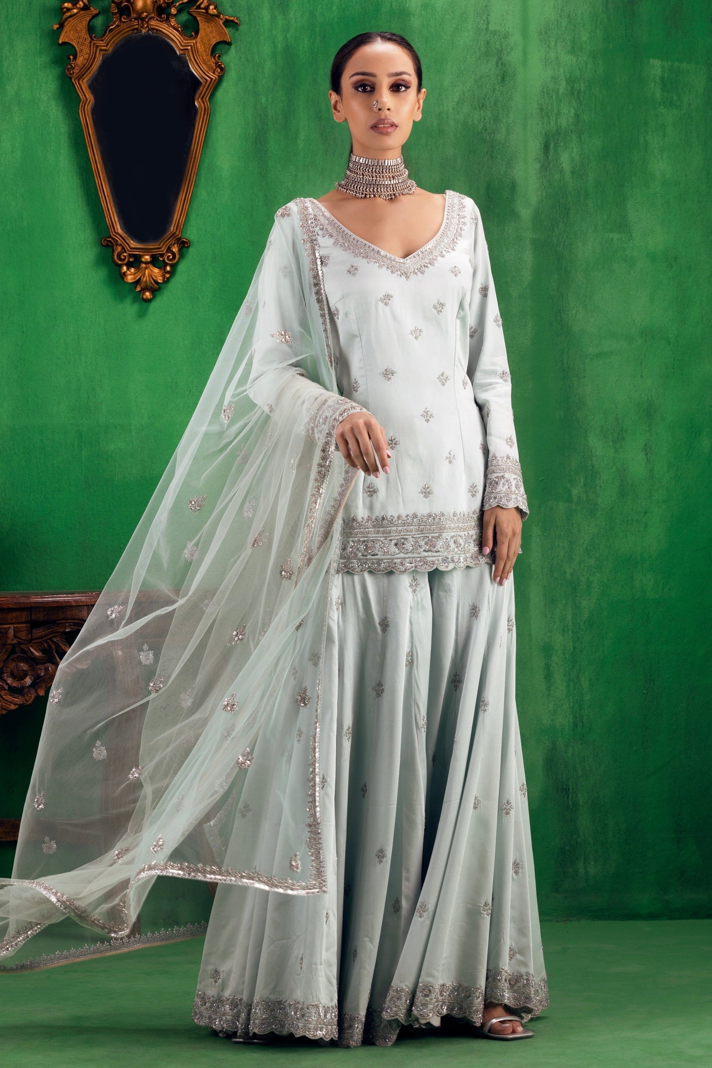 Avya Sharara Set