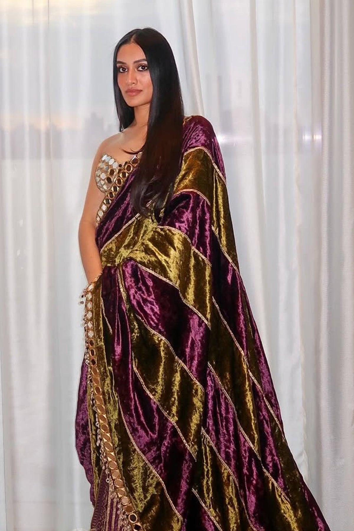Jully Patel in Jahan-e-ishq Saree