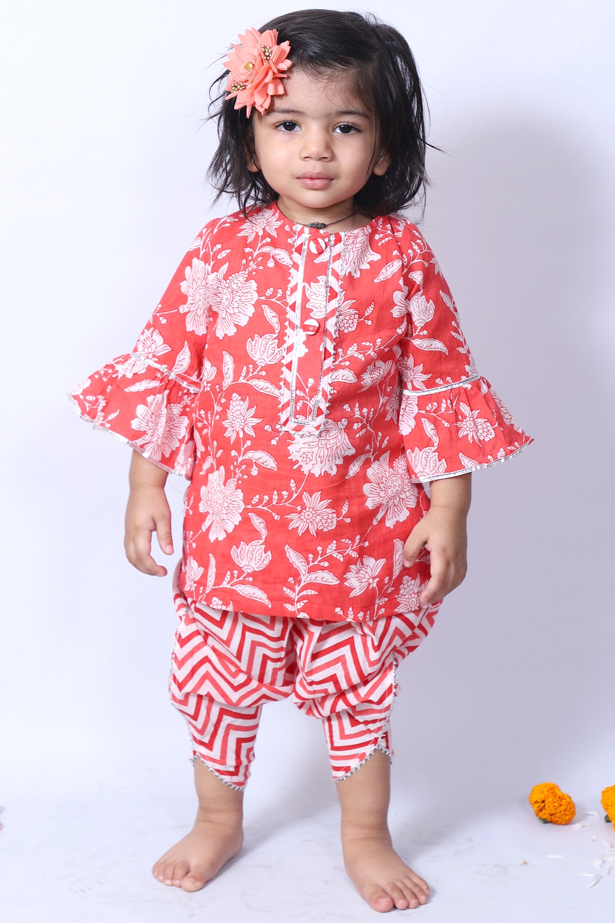 Red Floral Printed Kurta Set For Girls by Pankhuri by Priyanka - Kids at Pernia's Pop Up Shop