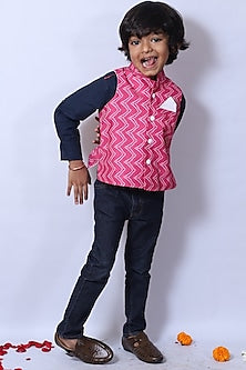 Maroon Bandhani Printed Nehru Jacket For Boys by Pankhuri by Priyanka - Kids at Pernia's Pop Up Shop