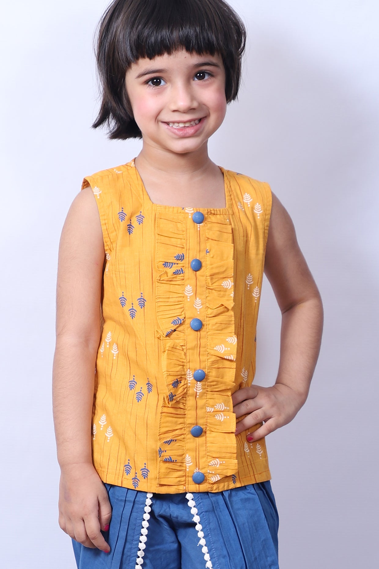 Yellow Mustard Cotton Kurta Set For Girls by Pankhuri by Priyanka - Kids at Pernia's Pop Up Shop